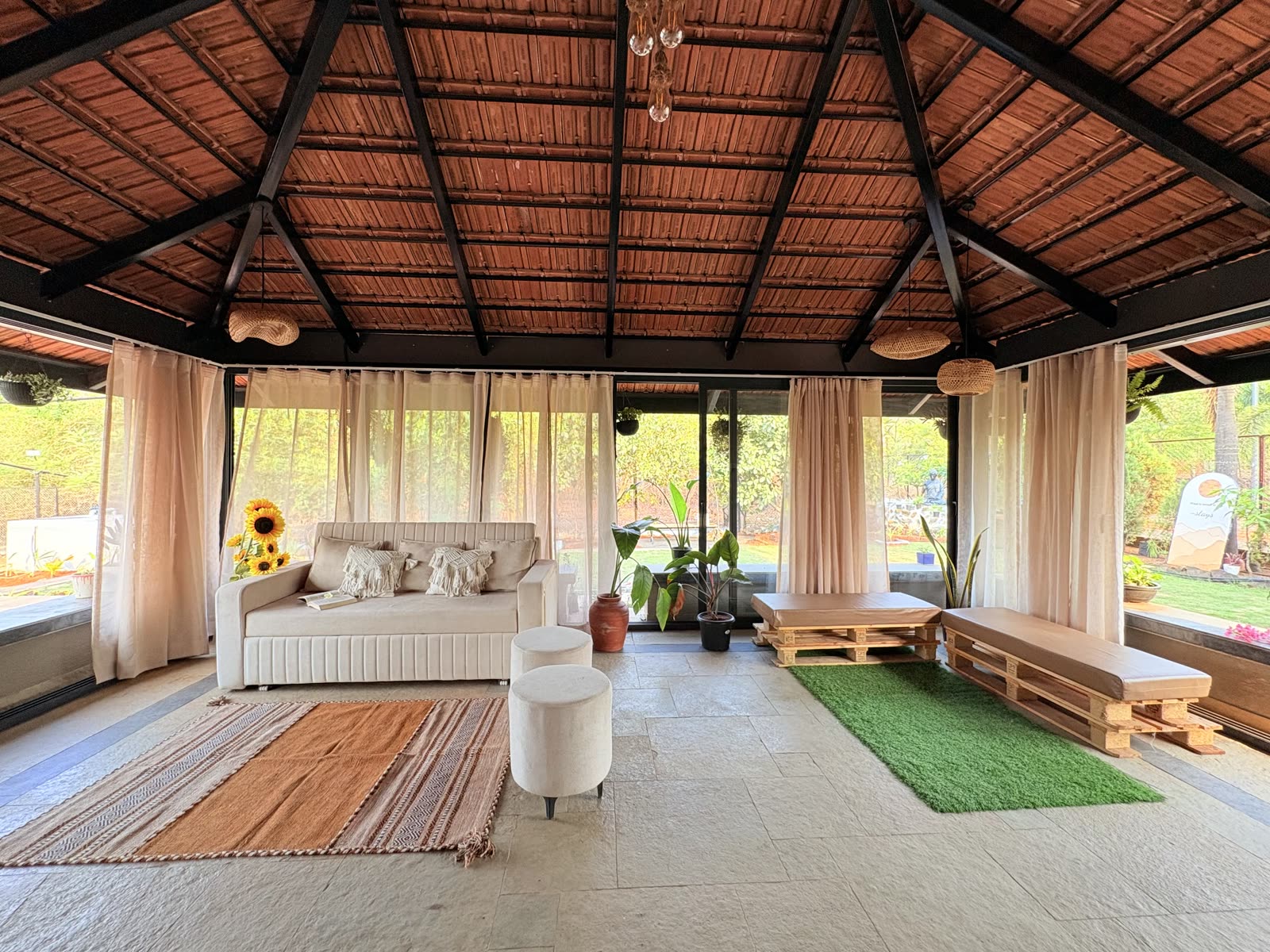 Inside Chaafa Stays